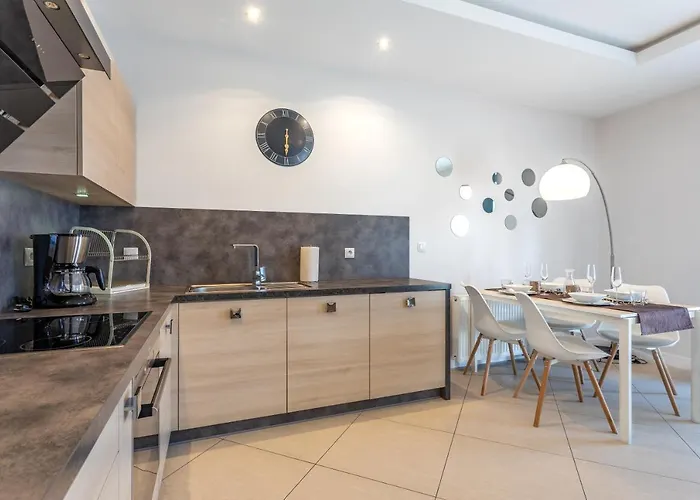 Panorama Blue Invest شقة